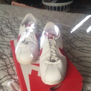 Ladies Nike Cortez SZ6